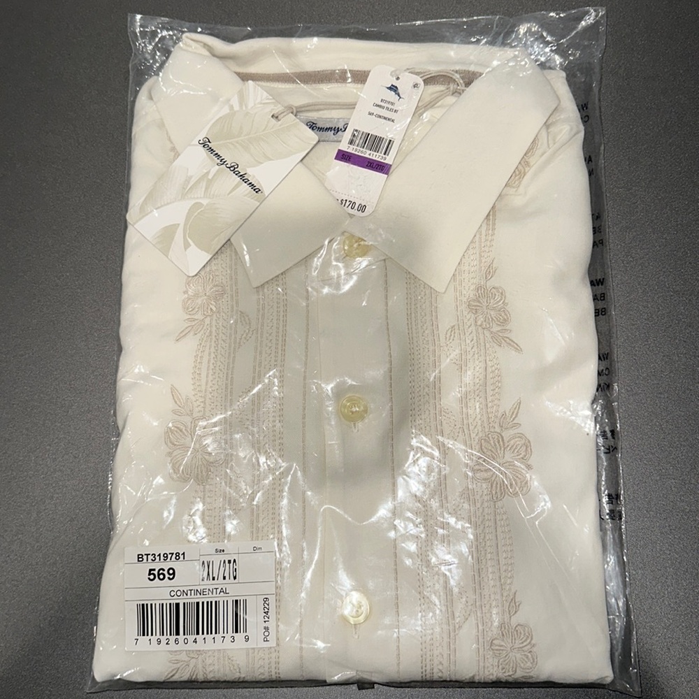 Tommy Bahama camp shirt new in original packaging. Men’s XXL